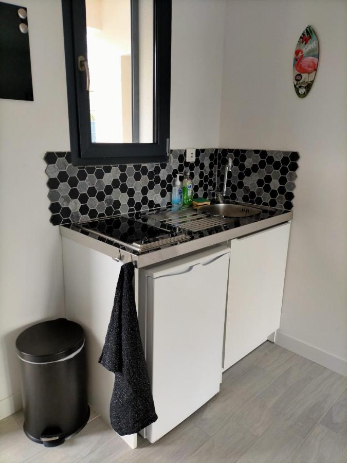 Le Klelogi Hotel Fontvieille Buitenkant foto