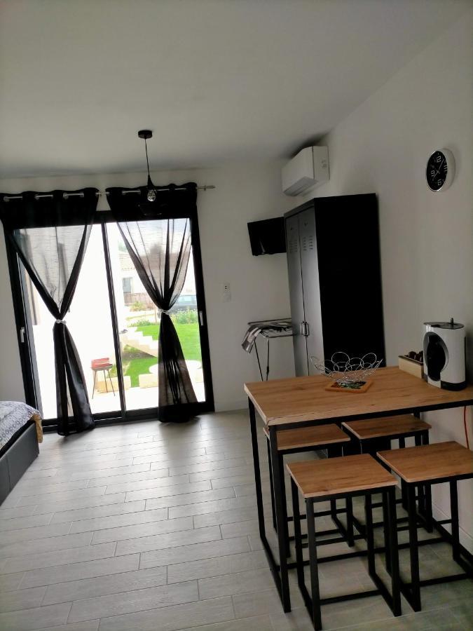 Le Klelogi Hotel Fontvieille Buitenkant foto