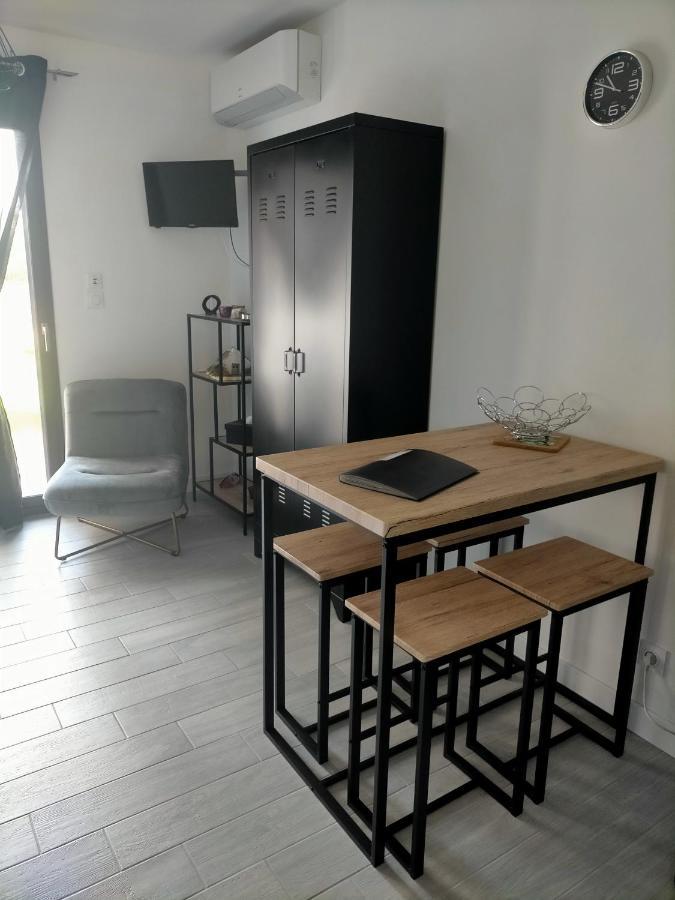 Le Klelogi Hotel Fontvieille Buitenkant foto